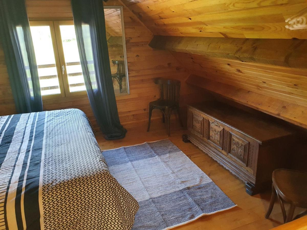 Moulin Du Pommier Glamping & * Saulgond