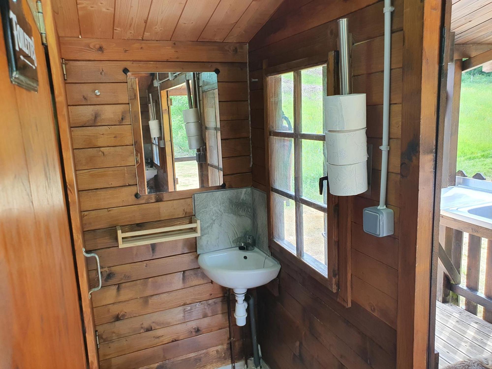 Moulin Du Pommier Glamping & * Saulgond