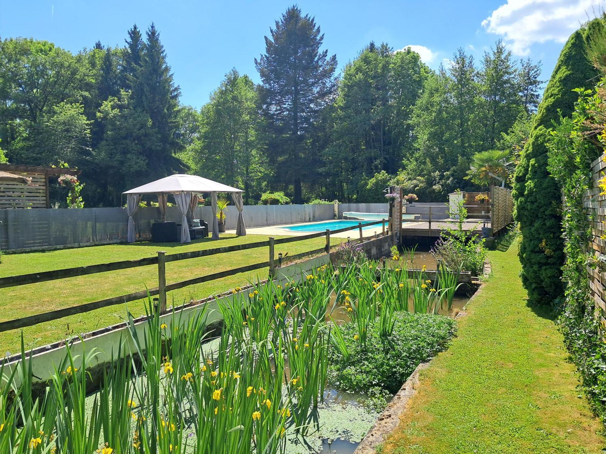 Campsite Moulin Du Pommier Glamping & *