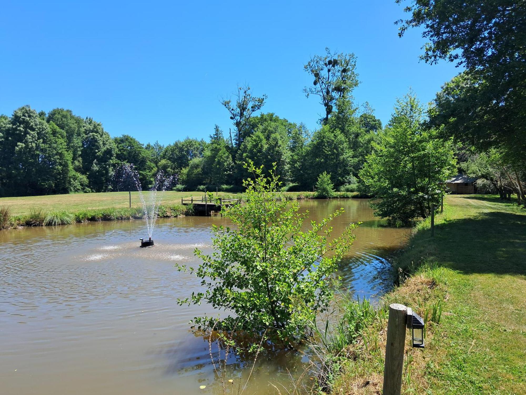 Moulin Du Pommier Glamping & Campsite Saulgond