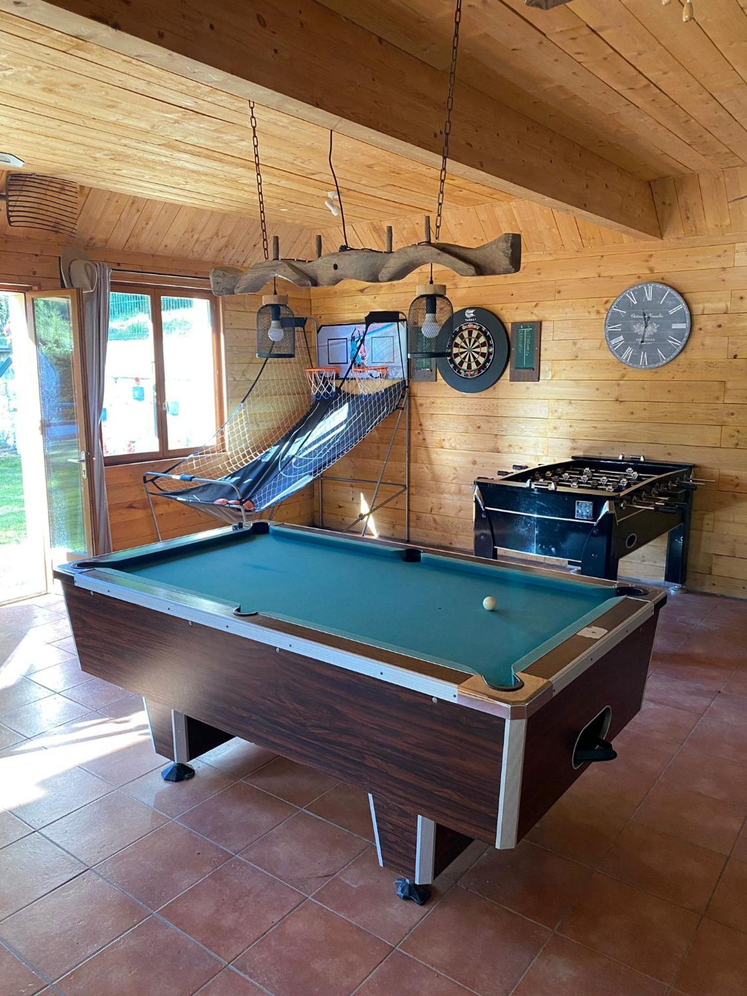 Moulin Du Pommier Glamping & Campsite